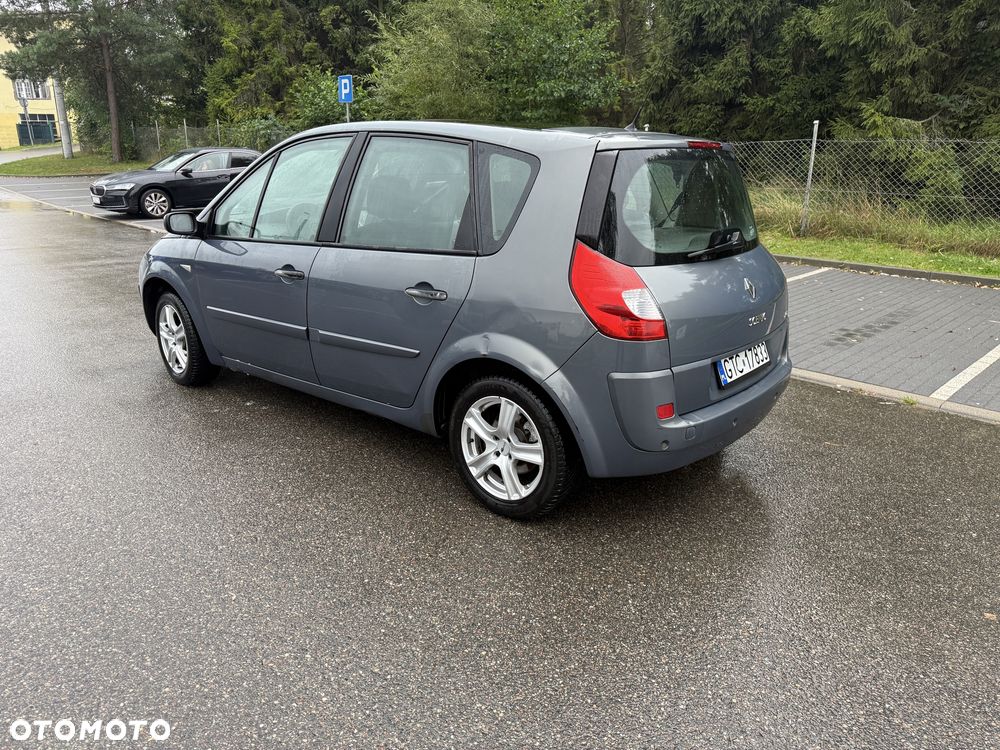 Renault Scenic - 2