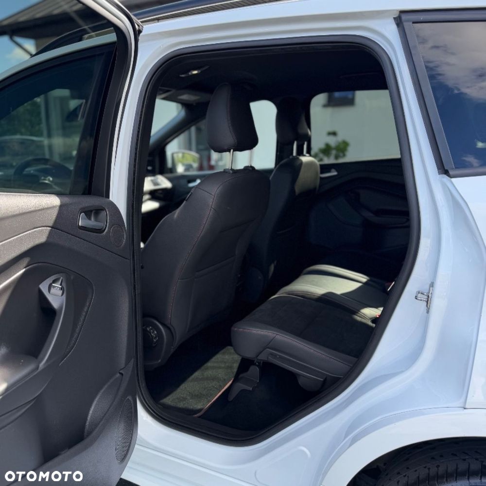 Ford Kuga - 17