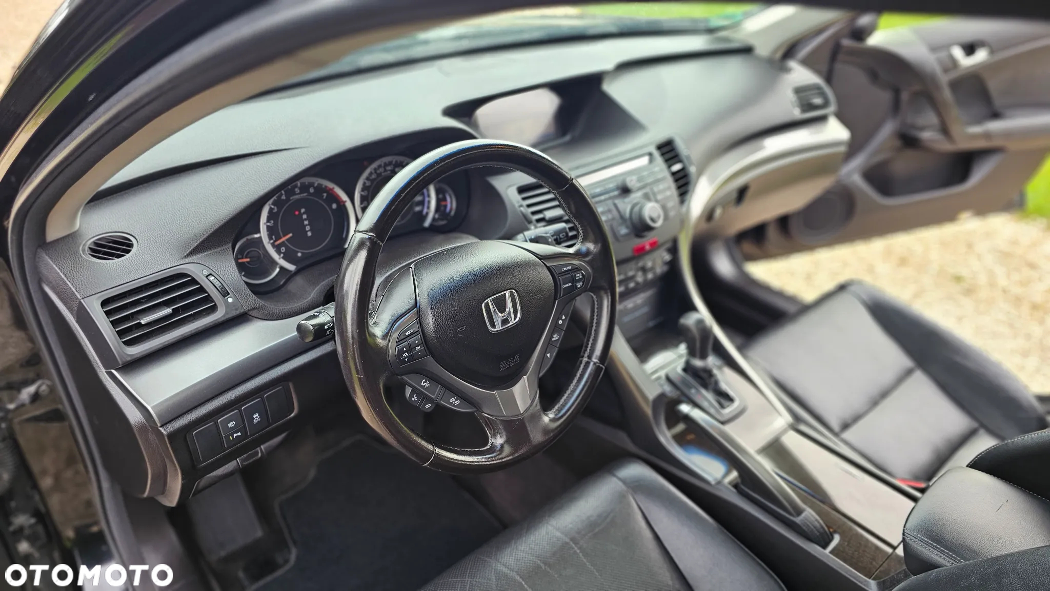 Honda Accord 2.0 Executive Navi - 12