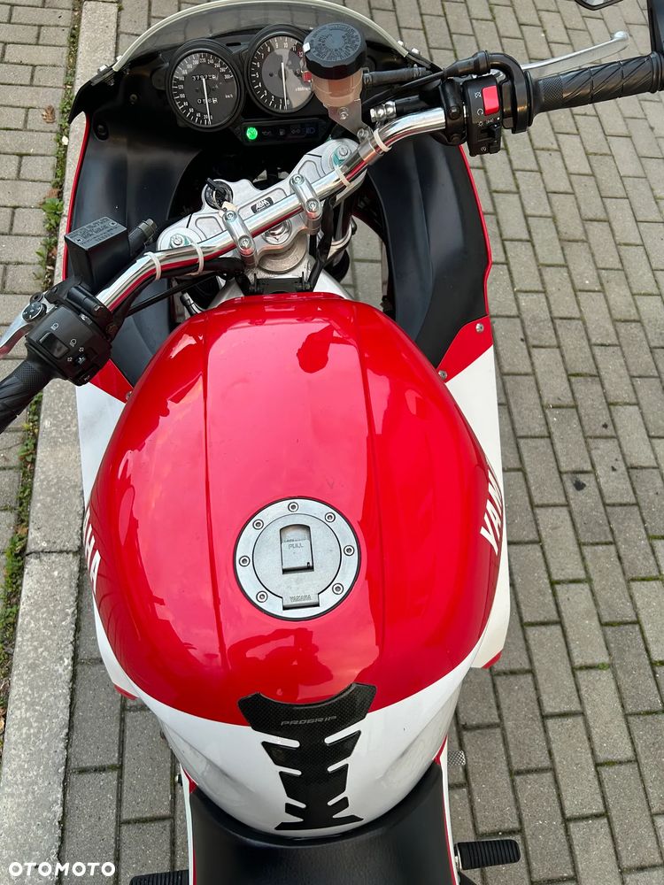 Yamaha Thunderace - 5