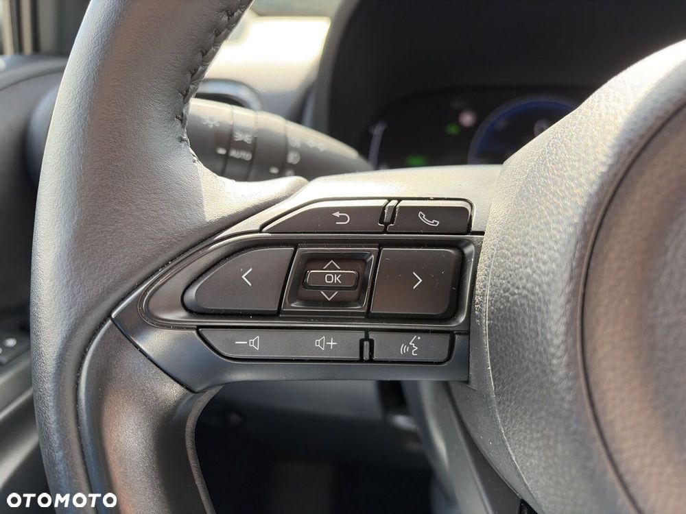 Toyota Yaris Hybrid 1.5 Style - 27