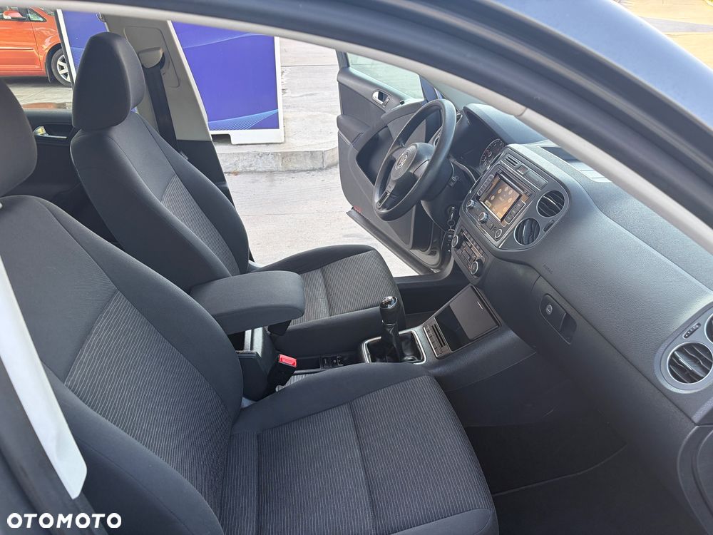 Volkswagen Tiguan 2.0 TDI DPF BlueMotion Technology Sport & Style - 16