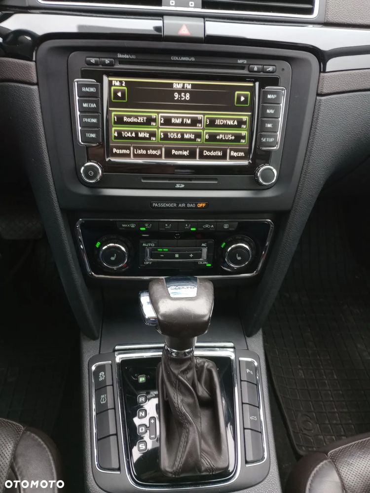 Skoda Superb 2.0 TDI 4x4 DSG L&K - 9