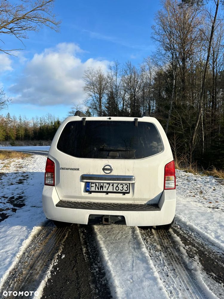 Nissan Pathfinder - 12