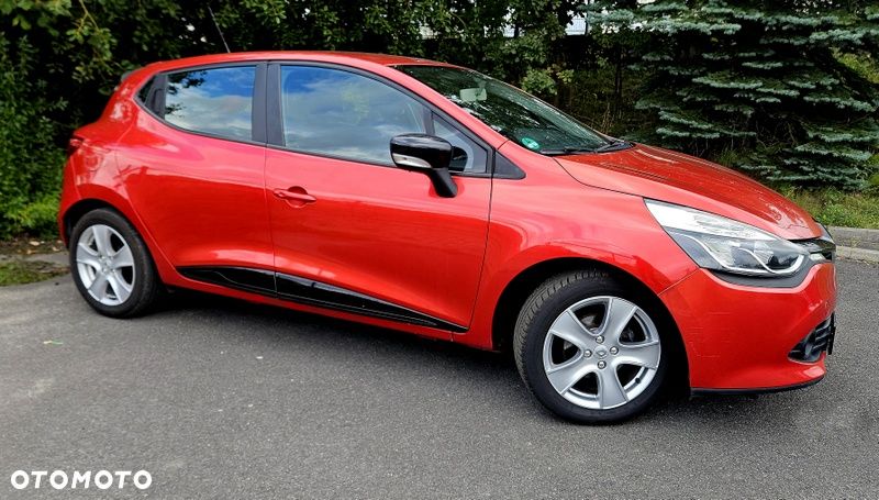 Renault Clio 1.2 16V 75 Expression - 8