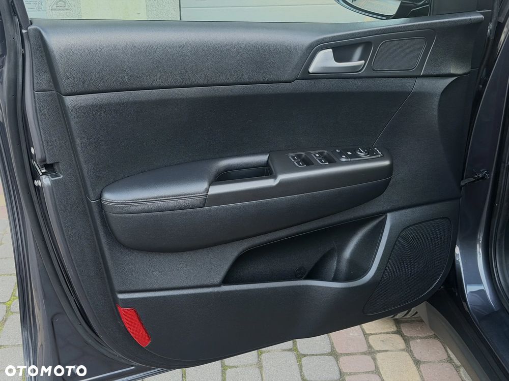 Kia Sportage 1.6 GDI 2WD DREAM-TEAM EDITION - 34