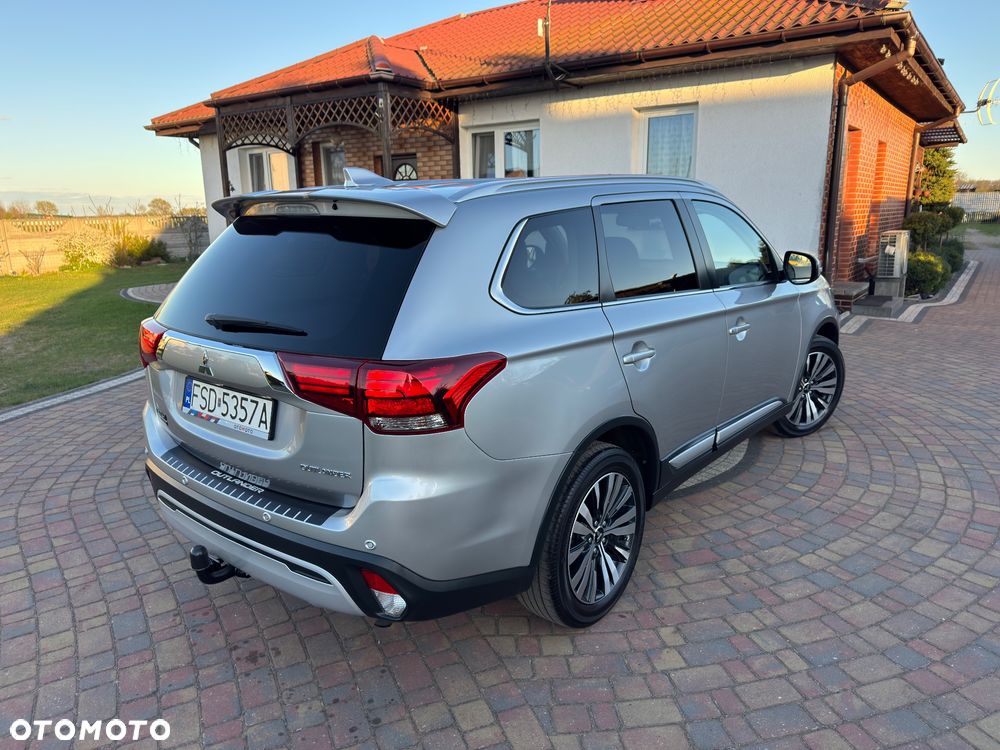 Mitsubishi Outlander - 7