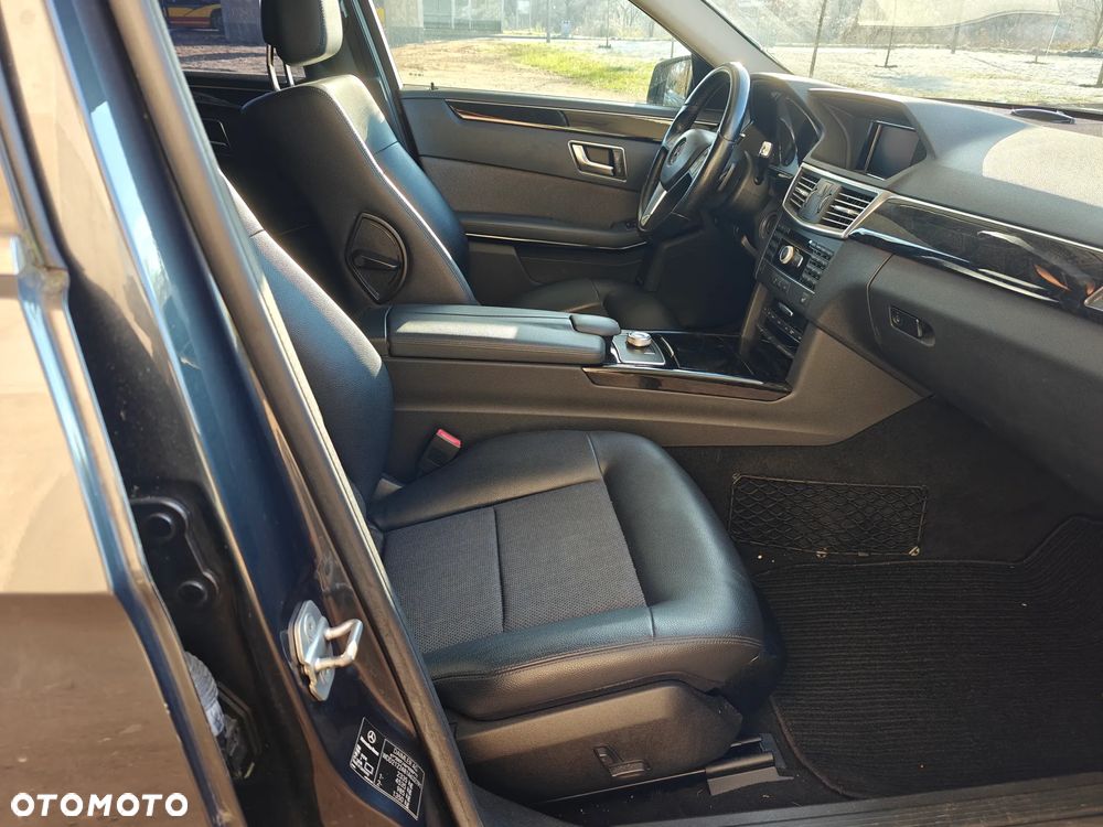 Mercedes-Benz Klasa E - 21