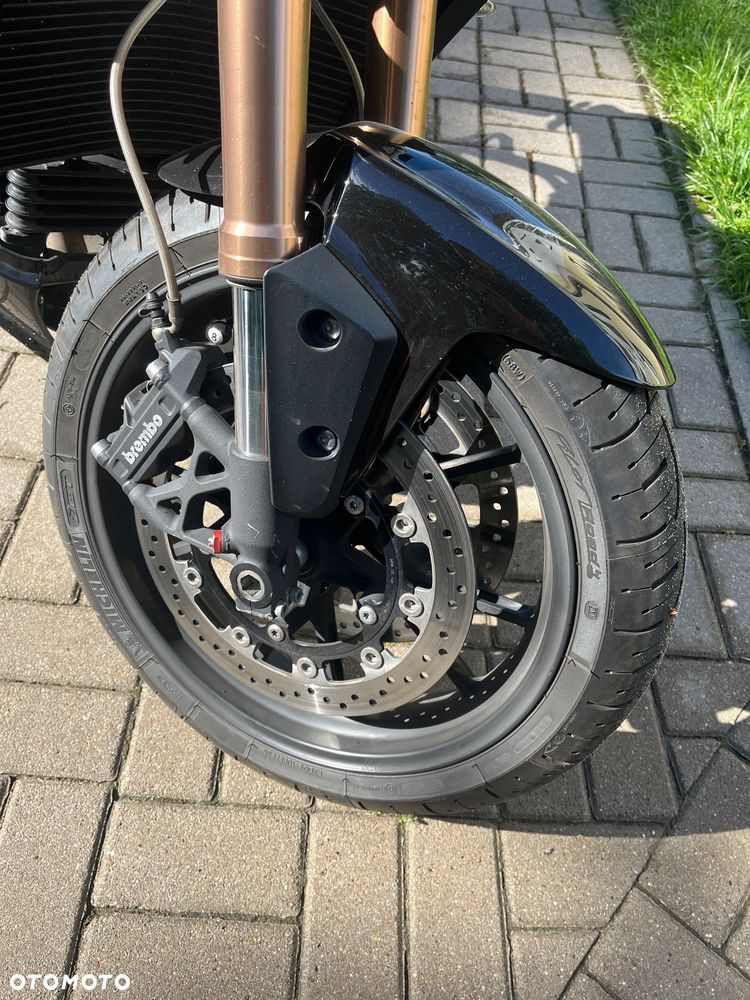 Triumph Speed Triple - 7