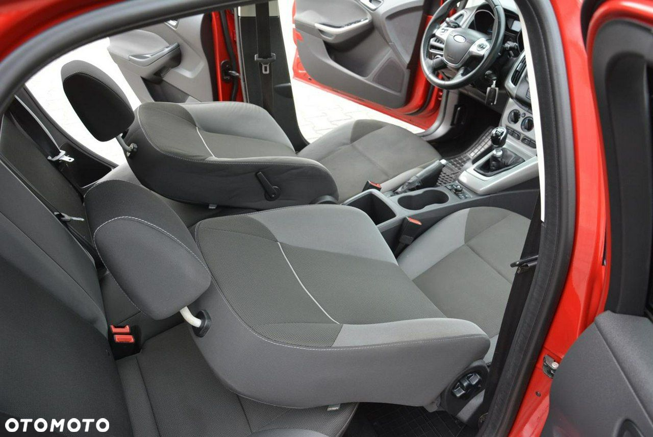 Ford Focus - 17