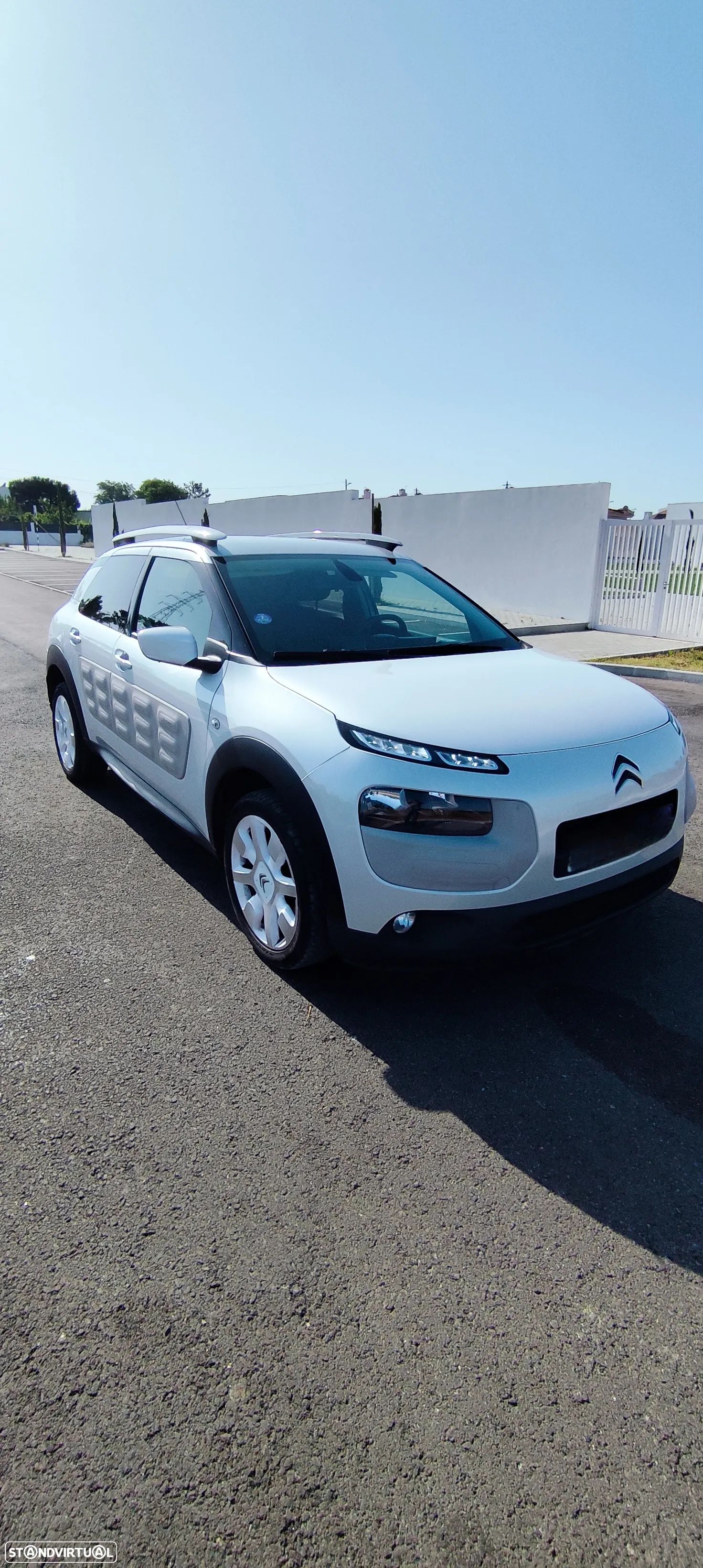 Citroën C4 Cactus Pure Tech e-THP 110 Stop&Start Shine Edition - 1
