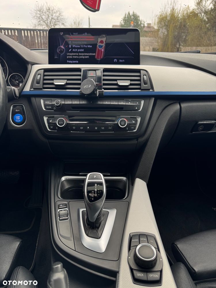 BMW Seria 3 335i - 10