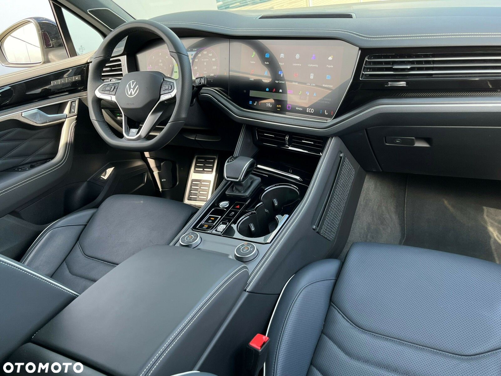 Volkswagen Touareg 3.0 V6 TDI 4Motion R-Line - 10