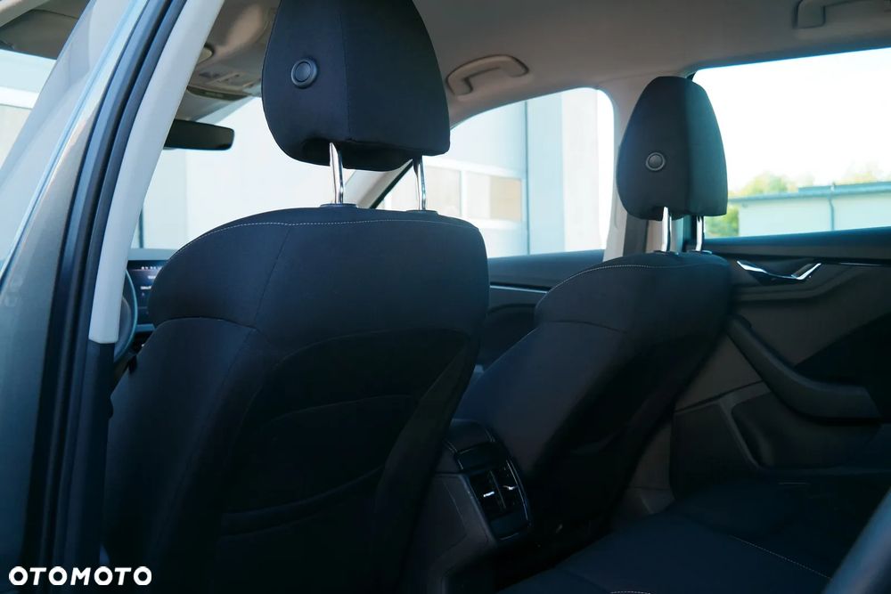 Skoda Kamiq 1.0 TSI Ambition DSG - 9