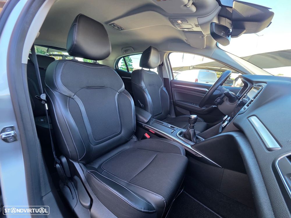 Renault Mégane BLUE dCi 115 INTENS - 27