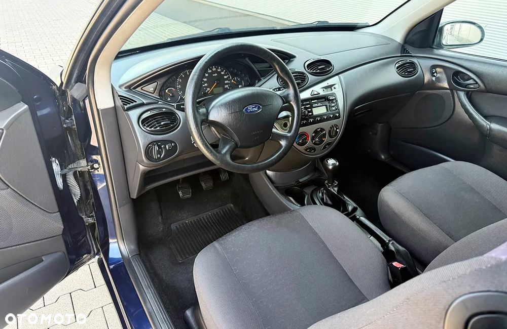 Ford Focus - 10