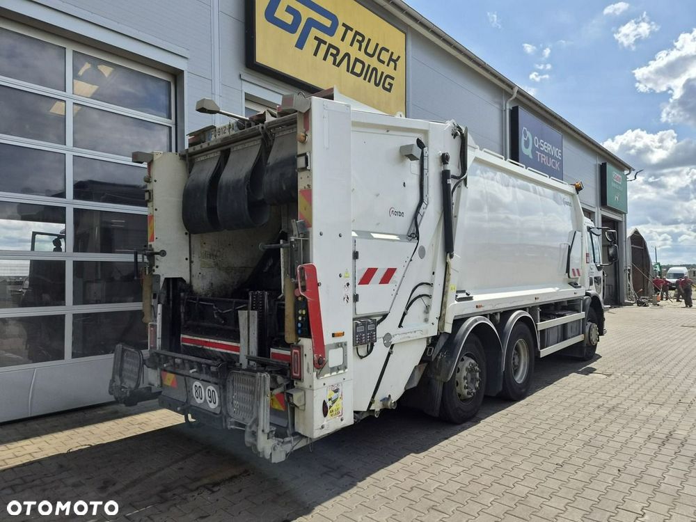 Renault D Wide 320 - 7