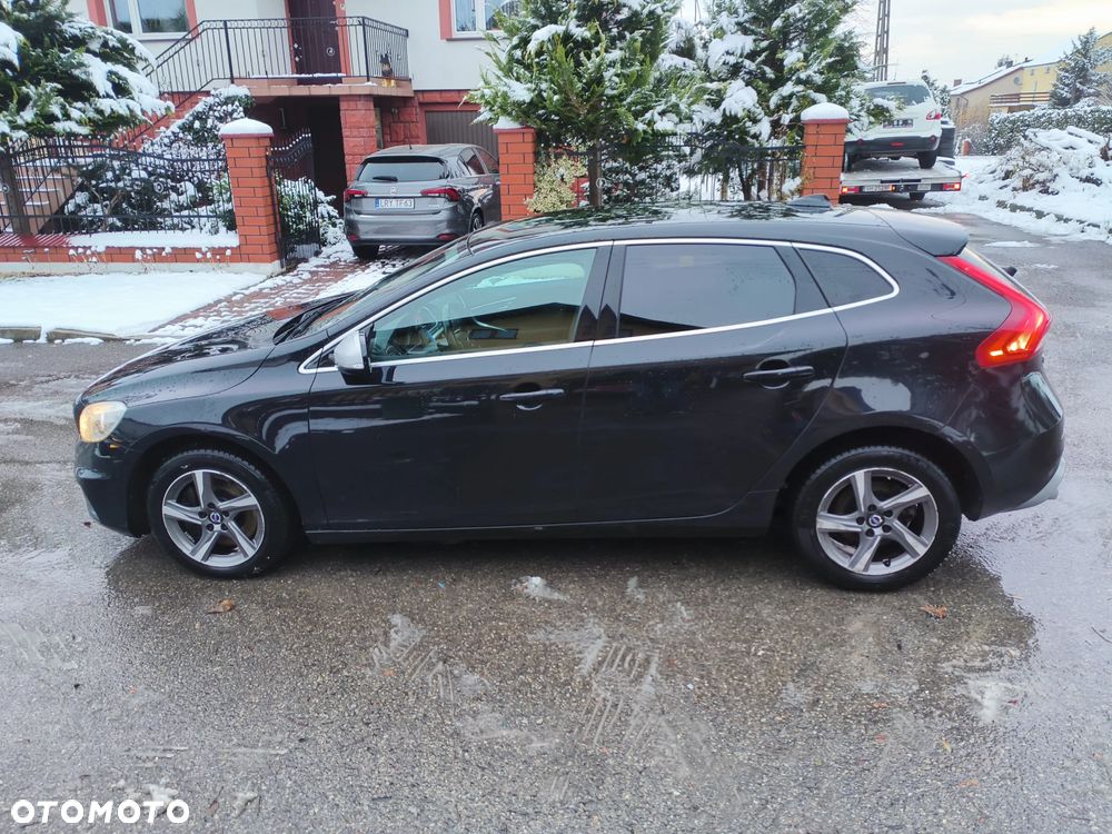 Volvo V40 D4 Drive-E R-Design Summum - 22