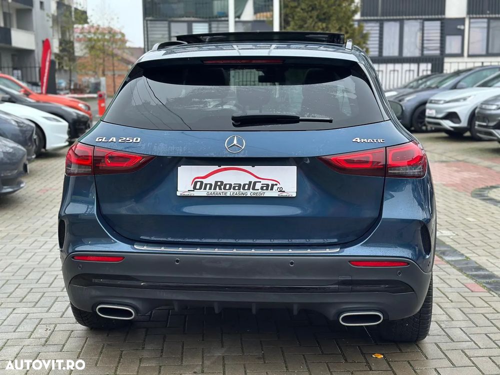 Mercedes-Benz GLA 250 4Matic 8G-DCT AMG Line - 14