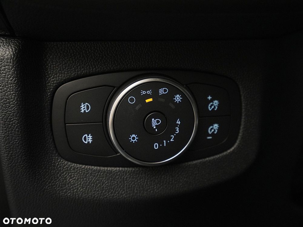 Ford Tourneo Courier 1.0 EcoBoost Titanium - 19