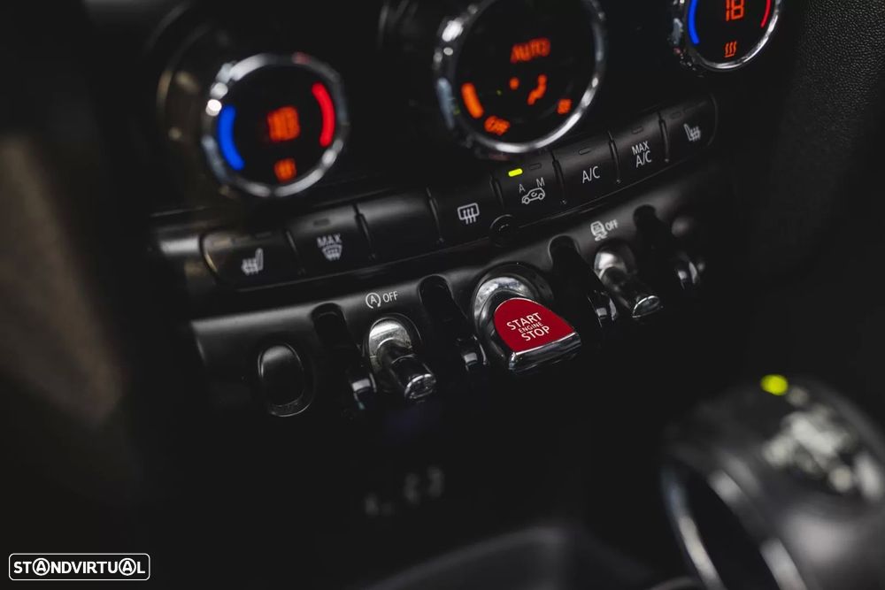 MINI 3 Portas Cooper SD Auto - 18