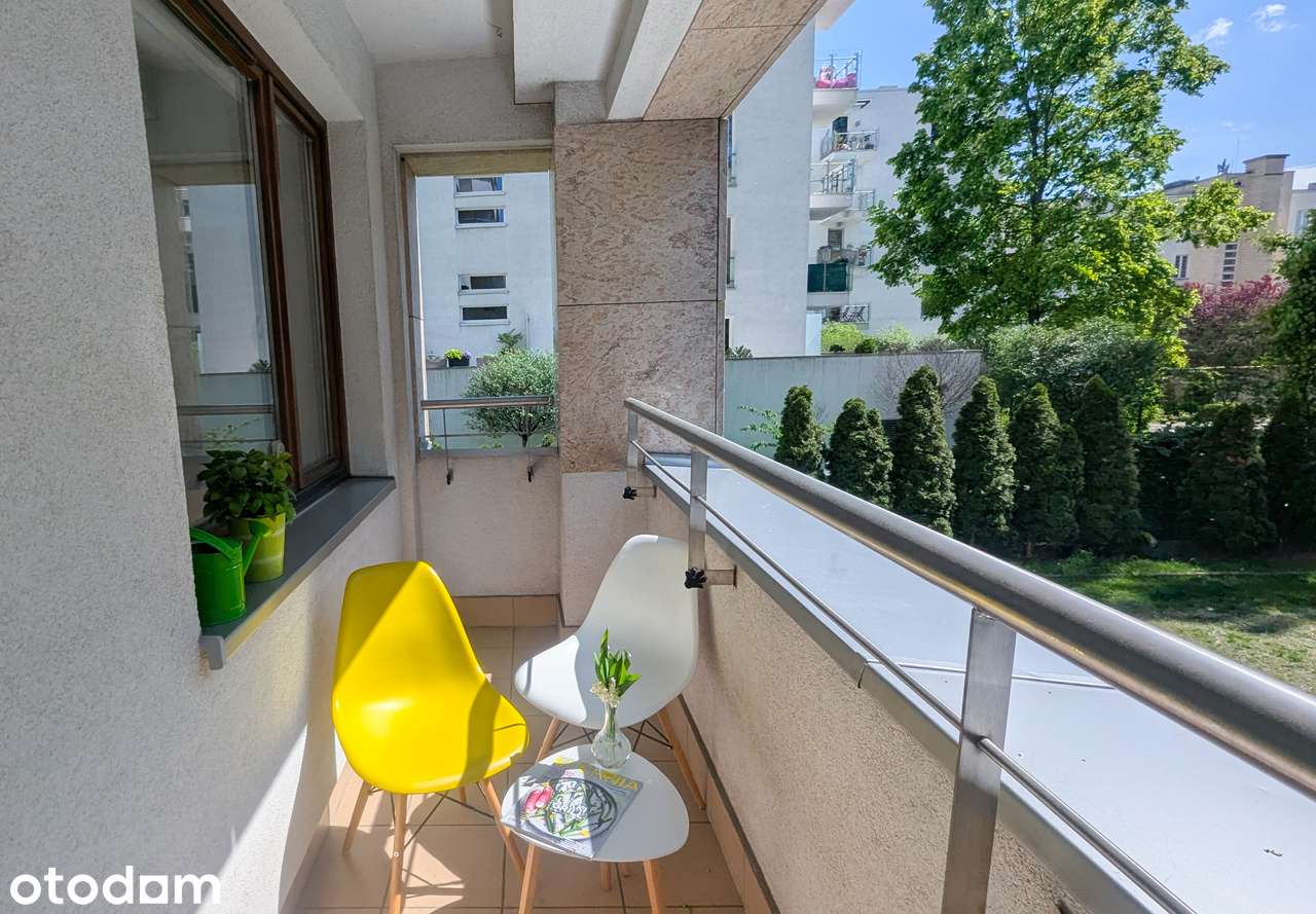 Nowoczesny i przestronny apartament z garażem na Muranowie