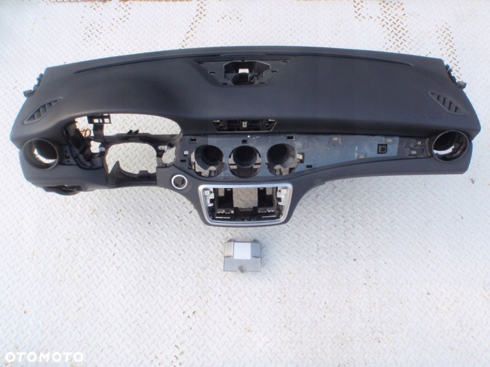 MERCEDES CLA W117 DESKA KONSOLA KOKPIT AIRBAG - 1