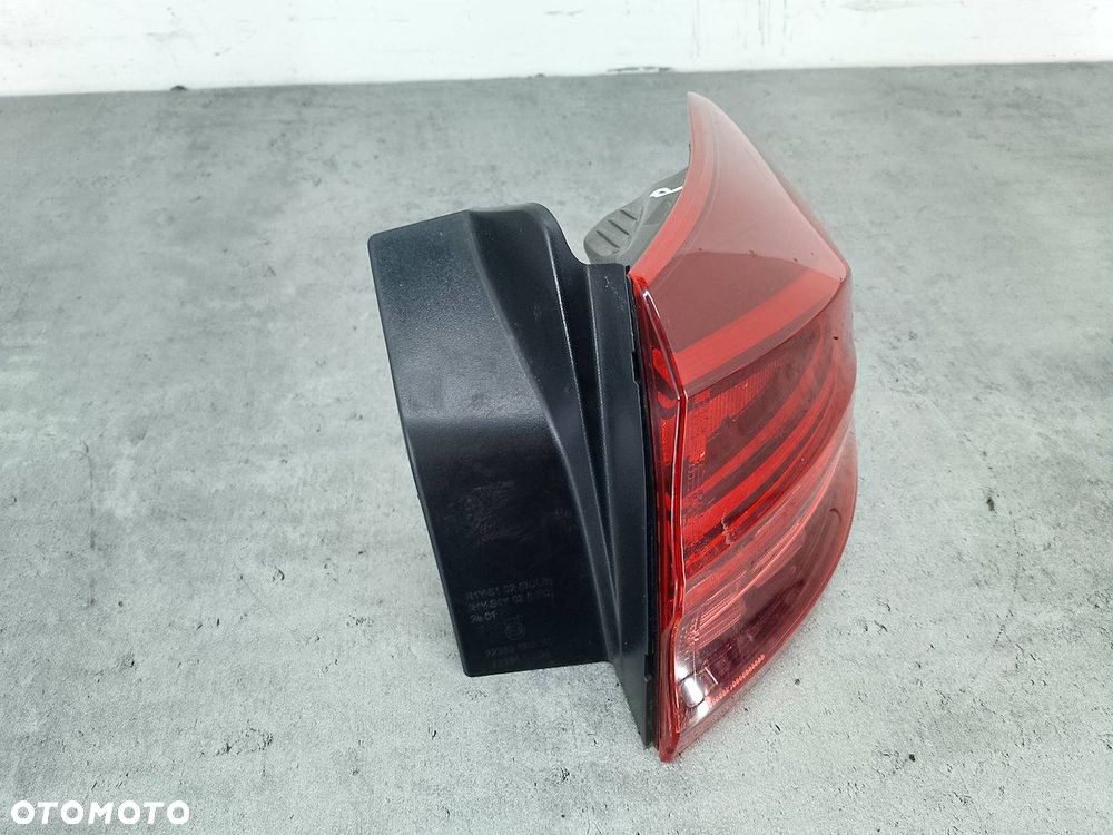 LAMPA TYLNA PRAWA KIA CEE'D III 92402J7150  J7924-18200 KOMBI - 5