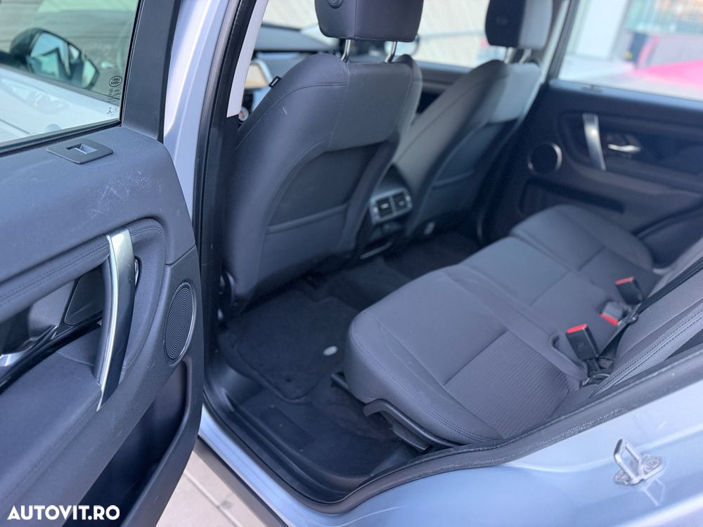 Land Rover Discovery Sport - 33