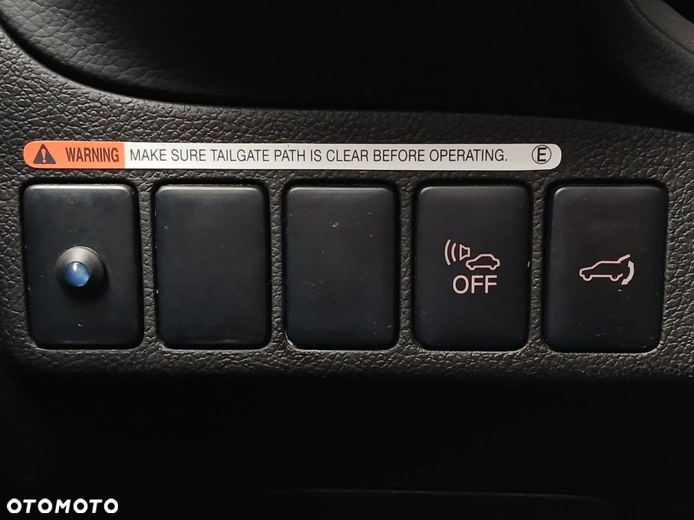 Mitsubishi Outlander - 38