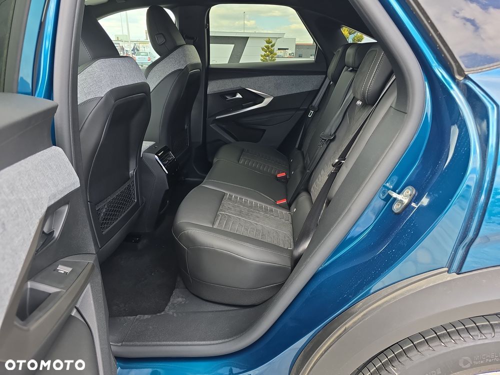 Peugeot 3008 1.2 PureTech mHEV GT Exclusive e-DCS6 - 13