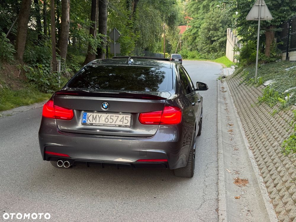 BMW Seria 3 330d xDrive - 8