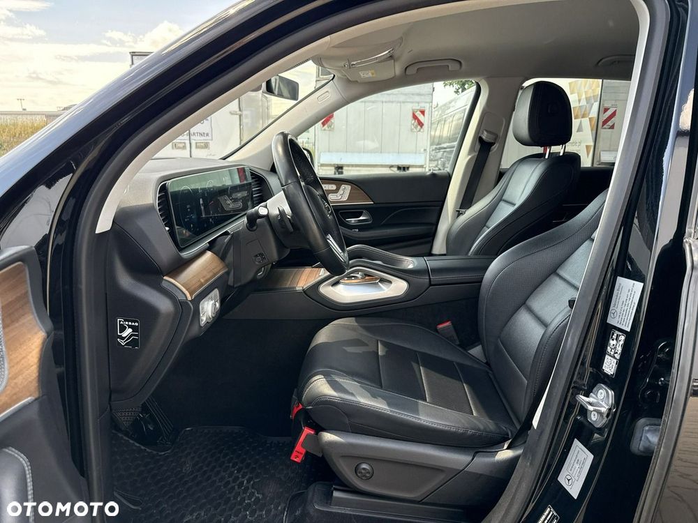 Mercedes-Benz GLE 300 d 4Matic 9G-TRONIC AMG Line - 11