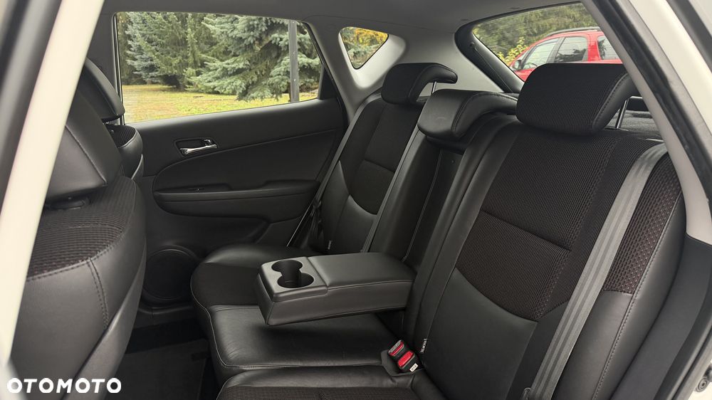 Hyundai i30 1.4 FIFA WM Edition - 38