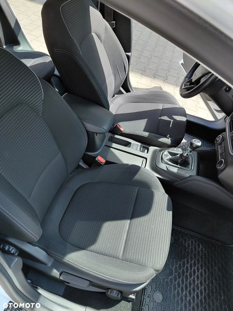Ford Focus 1.5 EcoBoost Titanium ASS - 9