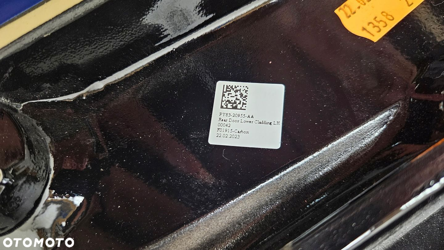 LISTWA DRZWI LEWY TYŁ ASTON MARTIN DBX CARBON PY83-20955-AA - 6
