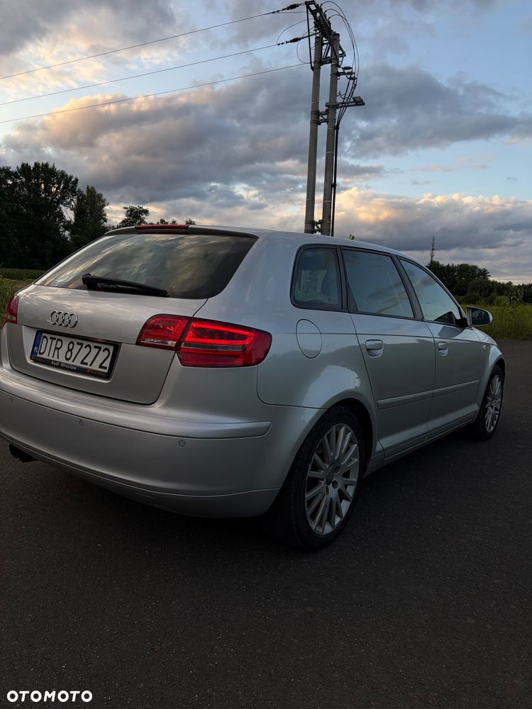 Audi A3 Sportback 2.0 FSI Ambiente Tiptr - 4