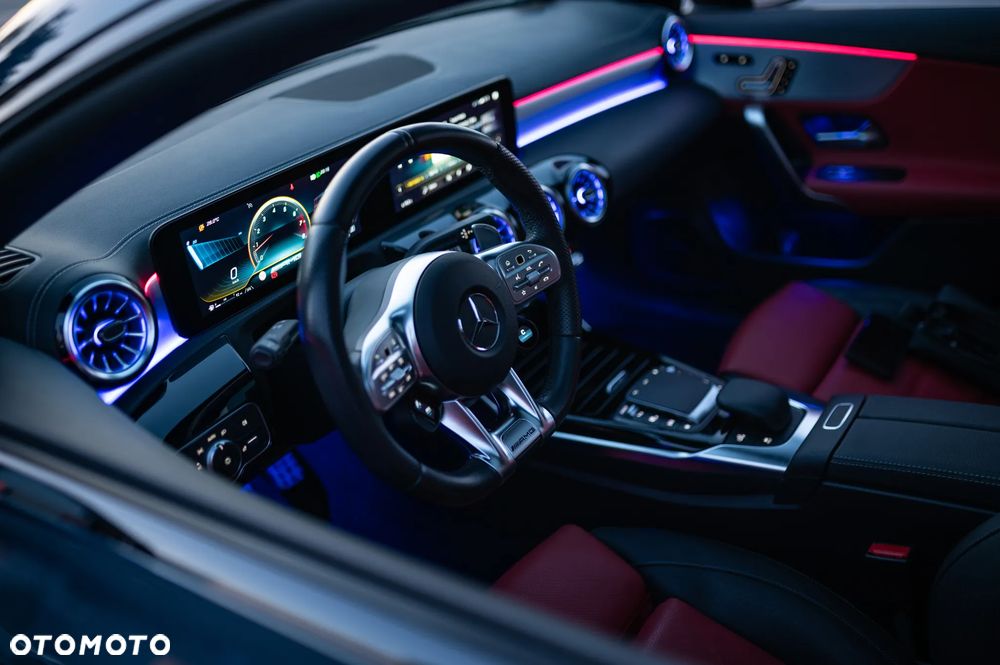 Mercedes-Benz CLA - 26