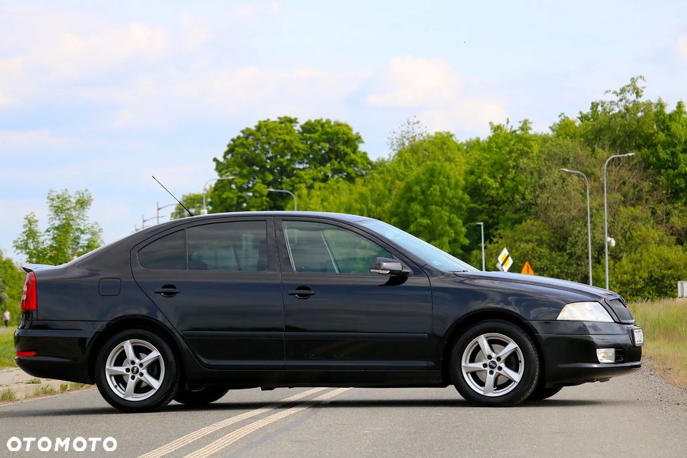 Skoda Octavia 2.0 TDI DPF Elegance - 18