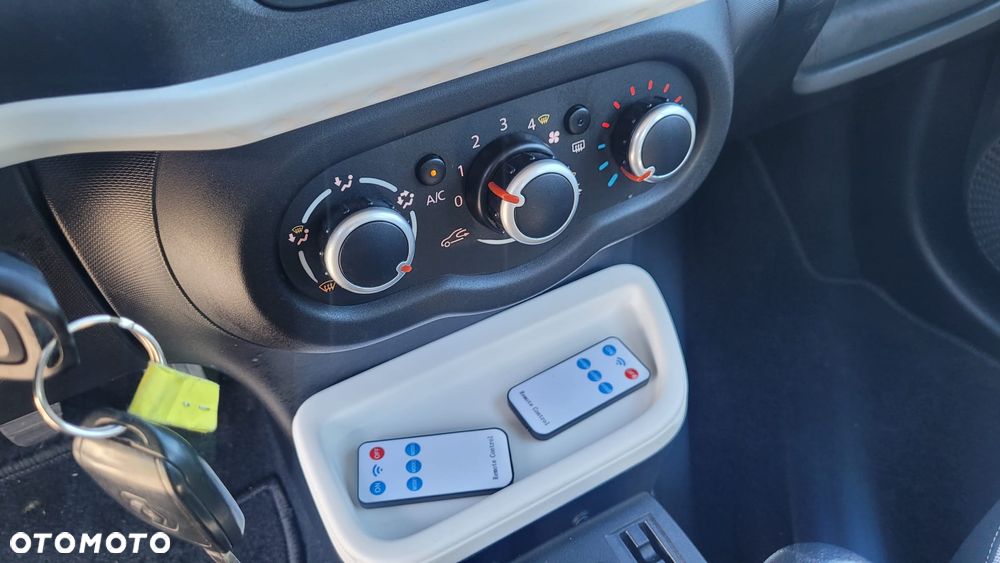 Renault Twingo SCe 70 Start&Stop Intens - 25