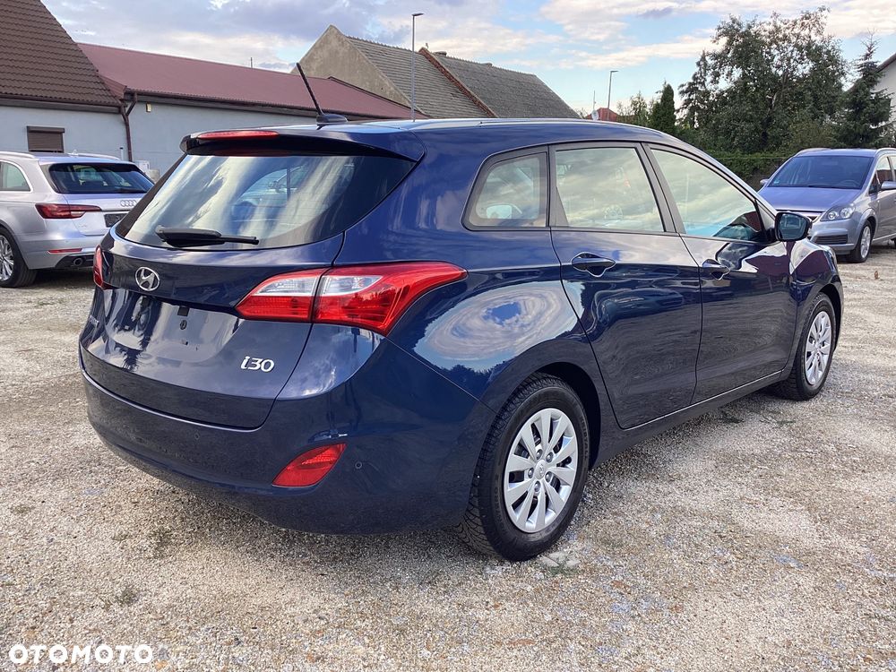 Hyundai i30 1.6 CRDi BlueDrive Go - 5