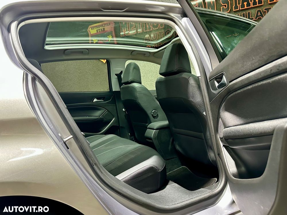 Peugeot 308 1.2 L PureTech Turbo S&S Allure - 8