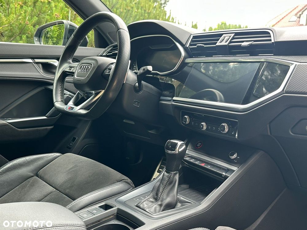 Audi RS Q3 - 11