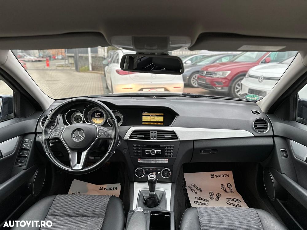 Mercedes-Benz C 180 CGI BlueEFFICIENCY - 17