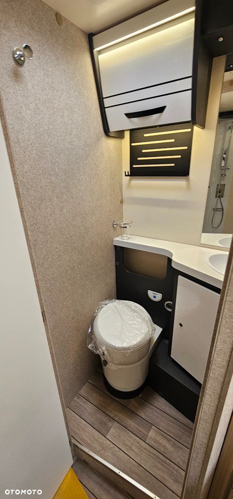 McLOUIS MC4 379 Silver - 20