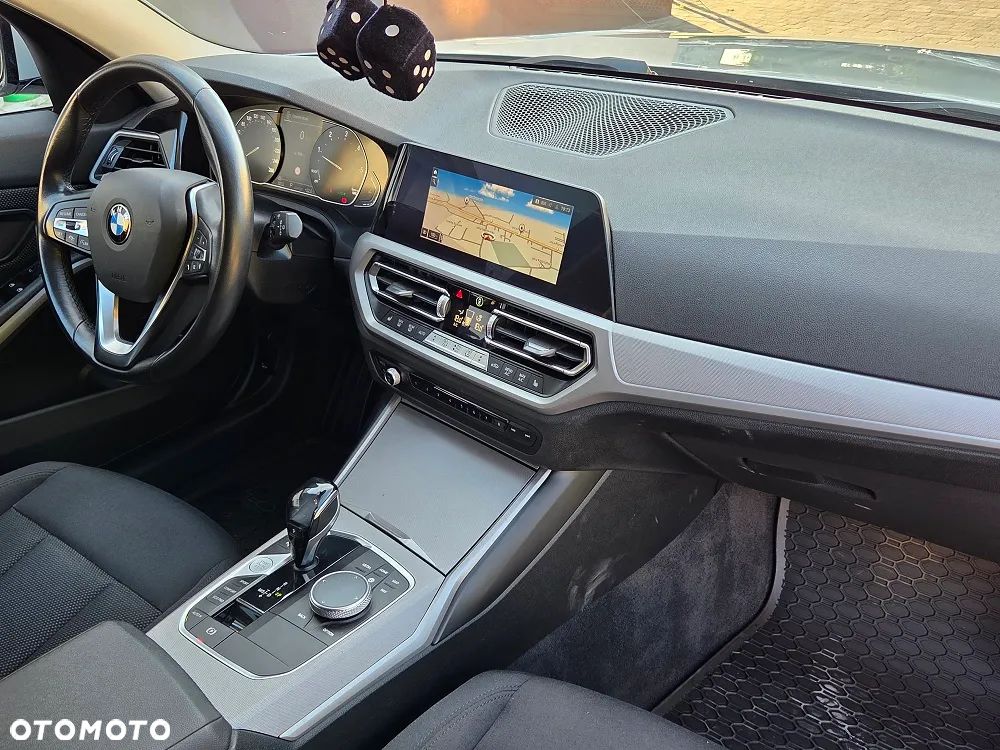 BMW Seria 3 318d MHEV Advantage - 9