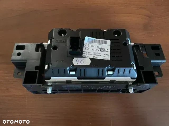 WYŚWIETLACZ EKRAN FORD FOCUS MK3 AM5T18B955BE - 2