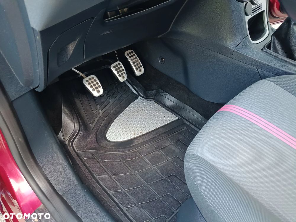 Ford Fiesta 1.25 SYNC Edition - 12