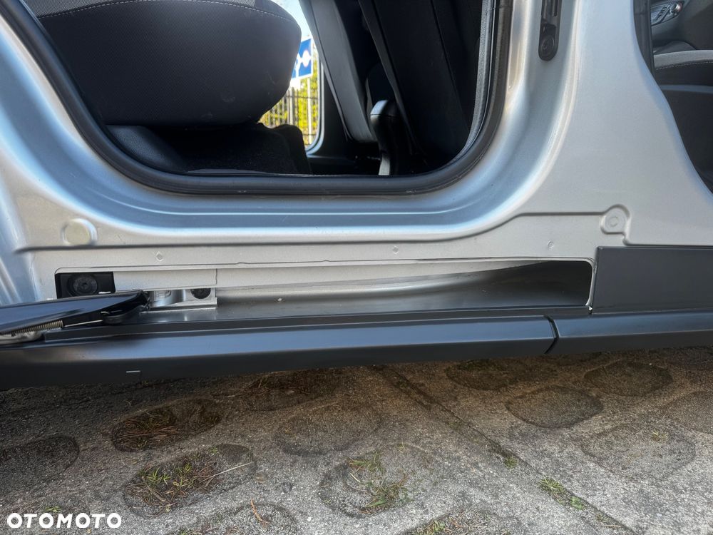 Ford Tourneo Courier 1.0 EcoBoost S&S Ambiente - 18