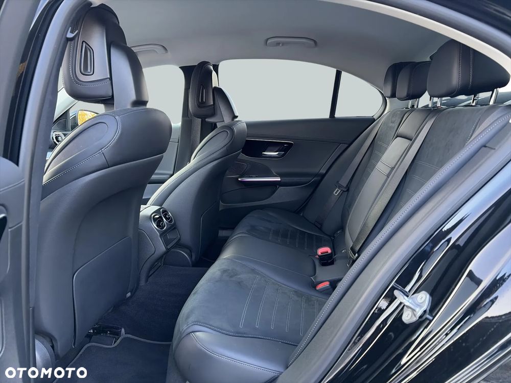 Mercedes-Benz Klasa C 200 9G-TRONIC - 14